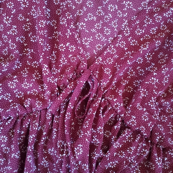 Floral Peasant Blouse - Picture 2 of 5